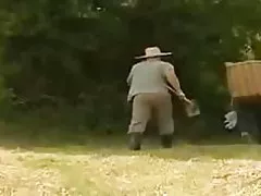 Атай менән ҡыҙ уйнарға